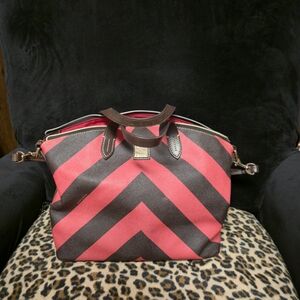 New without tags large Dooney and Bourke Red and Brown Chevron stripe bag